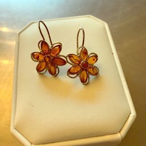 Silver amber wire earrings